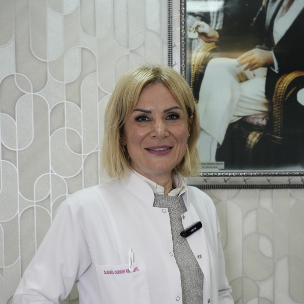 Маман дәрігер Rabia Cerrah Karanfil