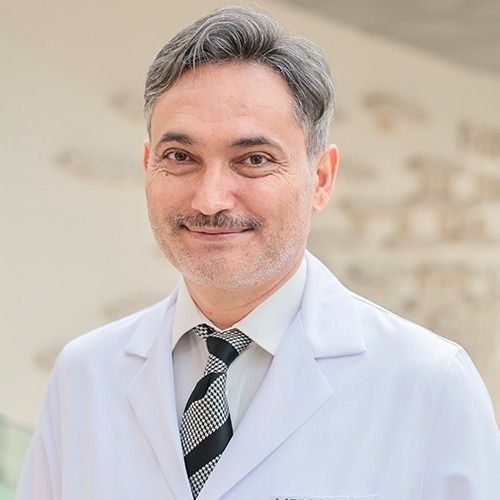 Хирург Kadir Dicle