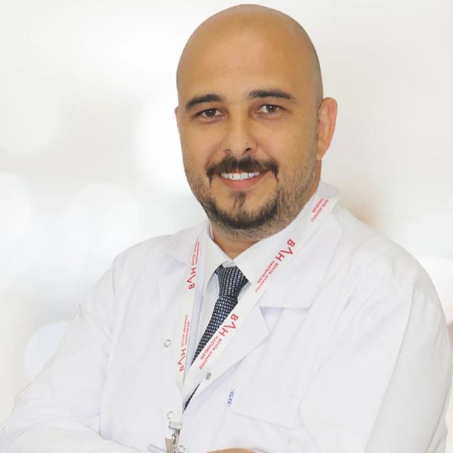 Хирург Volkan Kınaş